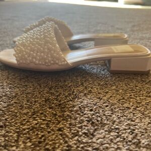 DOLCE VITA HALIE PEARL SANDALS VANILLA PEARLS